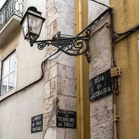 Apartment Historic Alfama Cave - Medieval Quarter Experience *